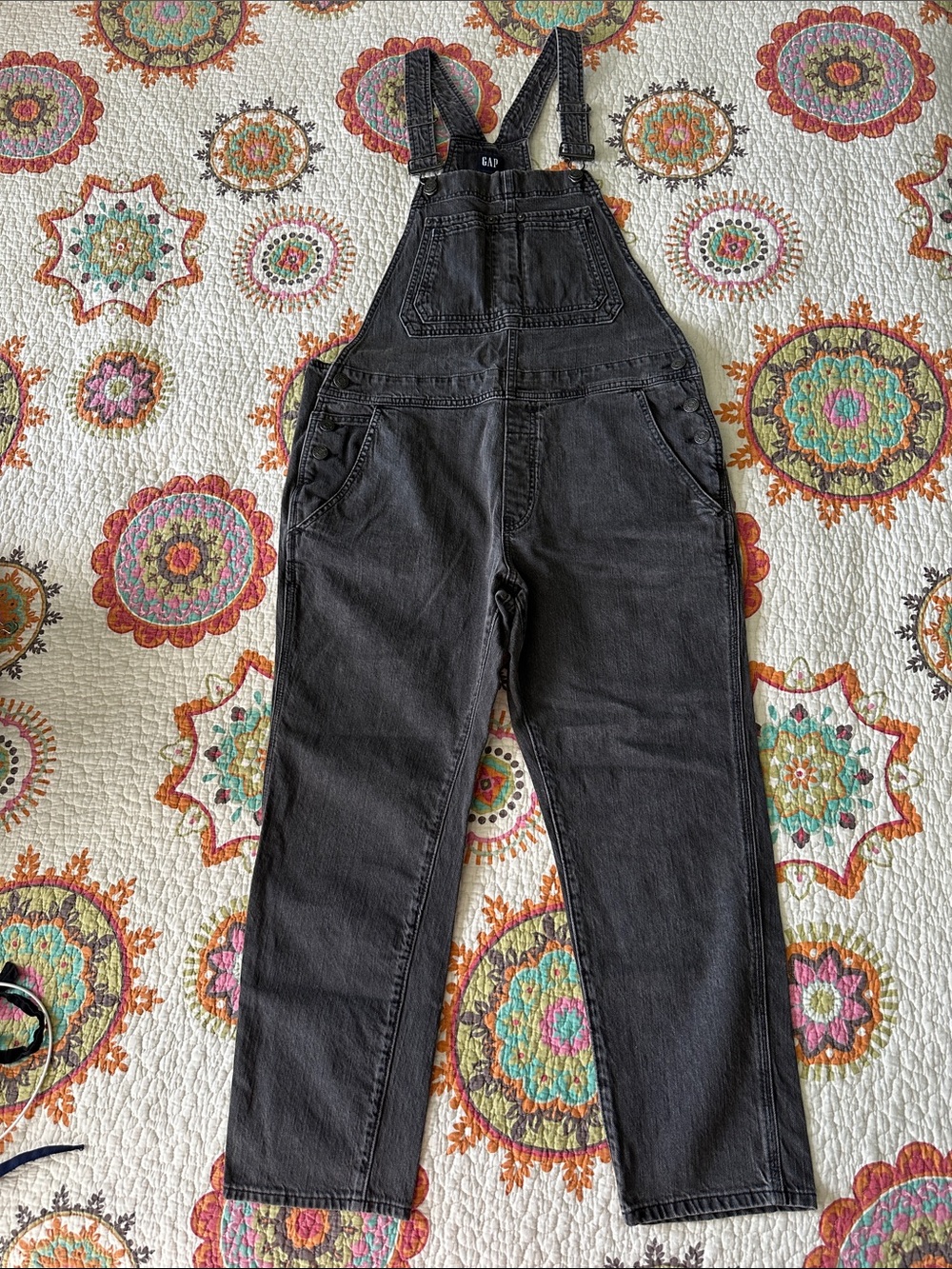 GAP Women’s Off-Black Relaxed Denim Overalls